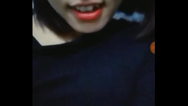 Vietnamese Woman in a Revealing Clip