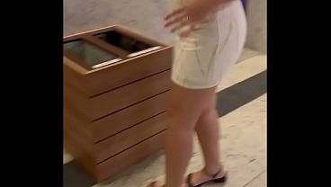 Married Brazilian Woman With a Shopping Mall Employee